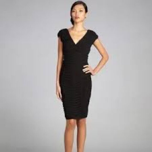 Tadashi Silk Ruched Cocktail Dress Sweetheart V-Neck Open Back Cap Sleeves 8 - Picture 1 of 13